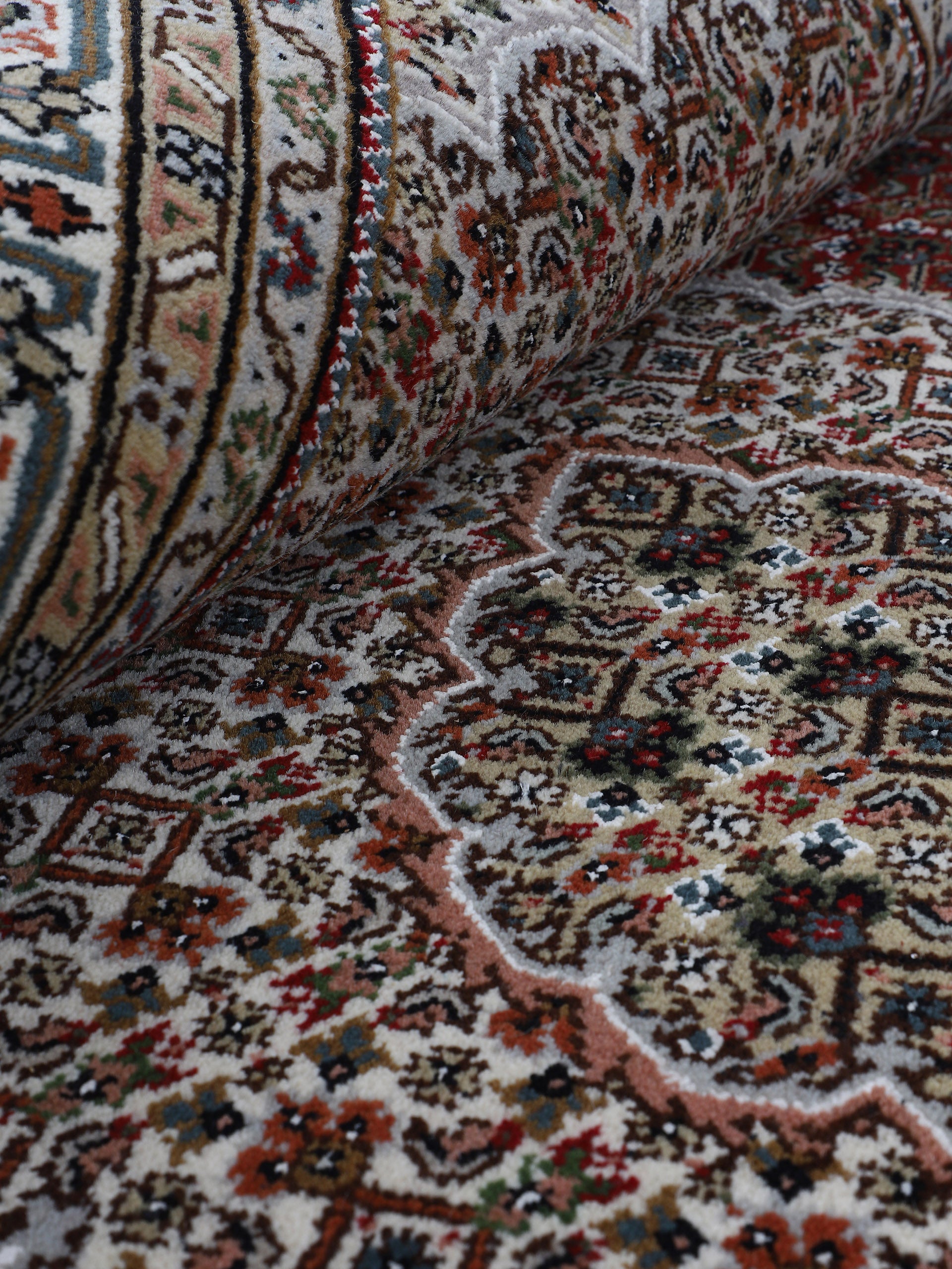 Tabriz Mahi Läufer Teppich Rot