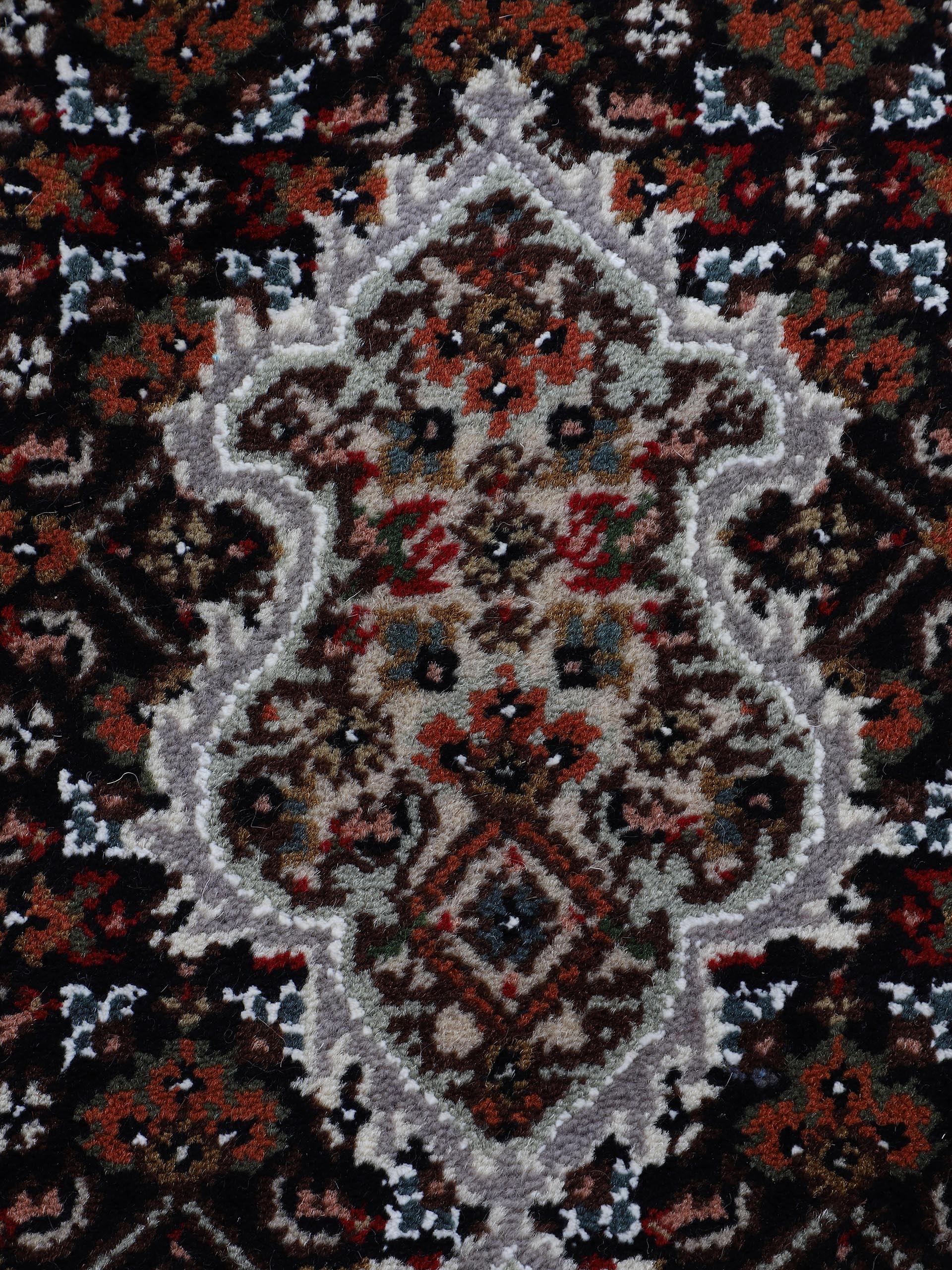 Tabriz Mahi Läufer Teppich Schwarz