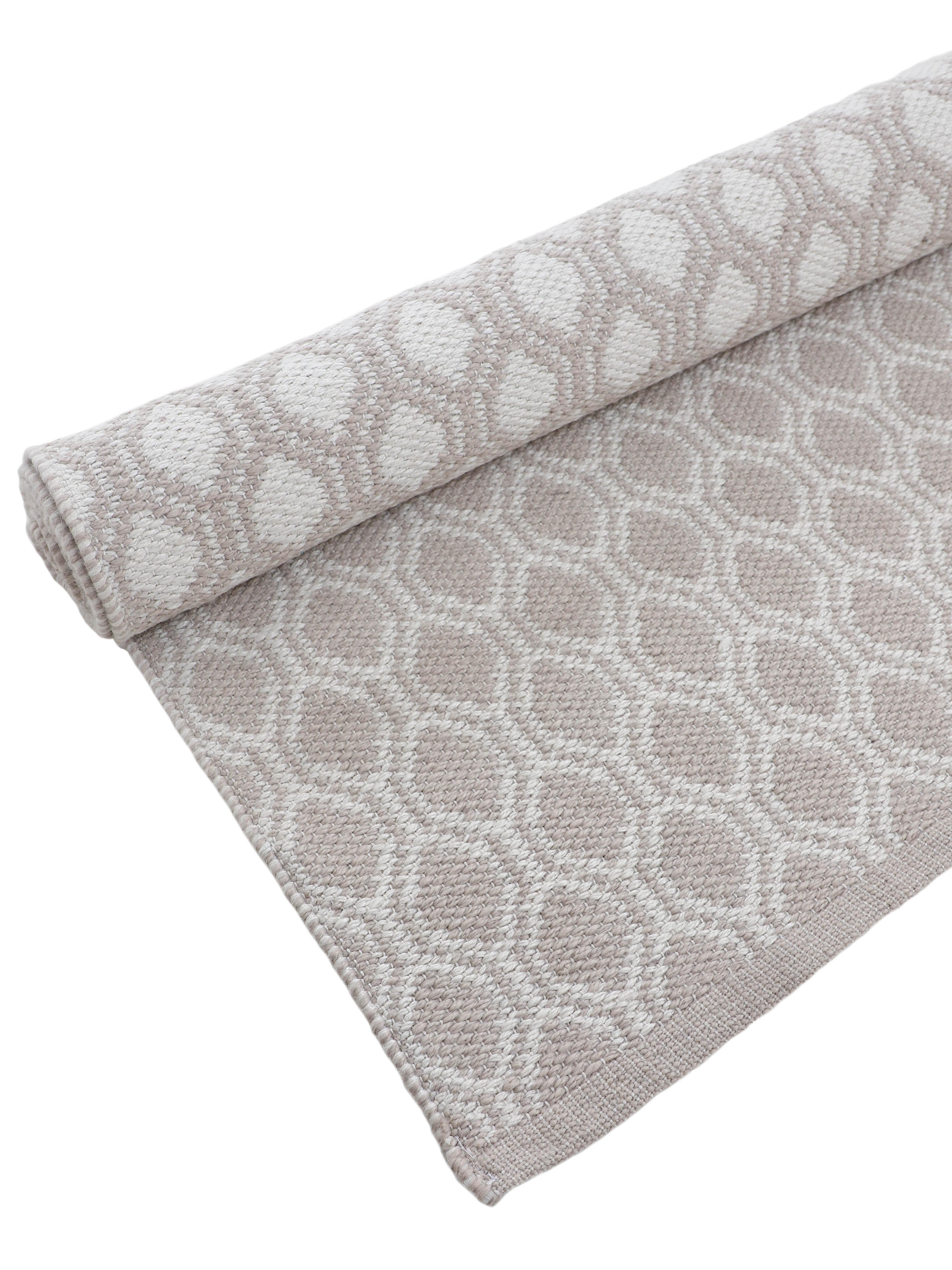 In- & Outdoor Teppich aus recyceltem Material Beige